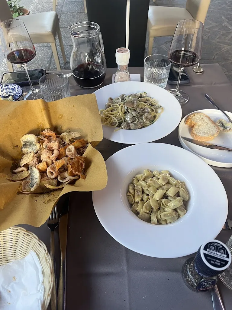 Jane Goodstein_Bar Trattoria Ristorante Lunaserena_Alassio_review