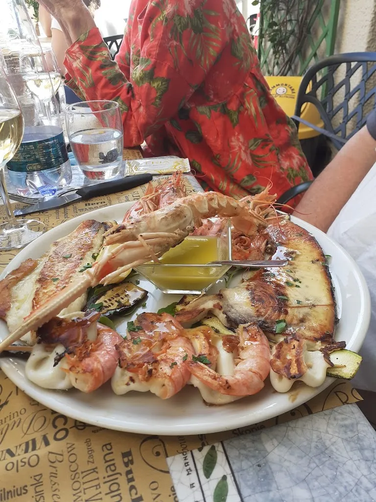 David Mindel_La Vela_Alassio_review