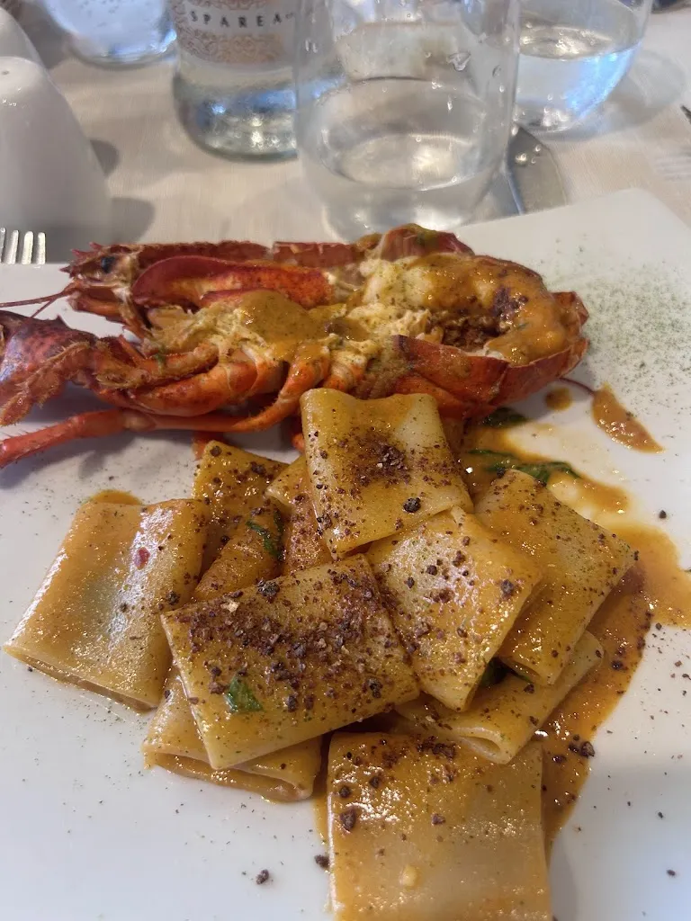 Uames Bonders_Sail Inn_Alassio_review