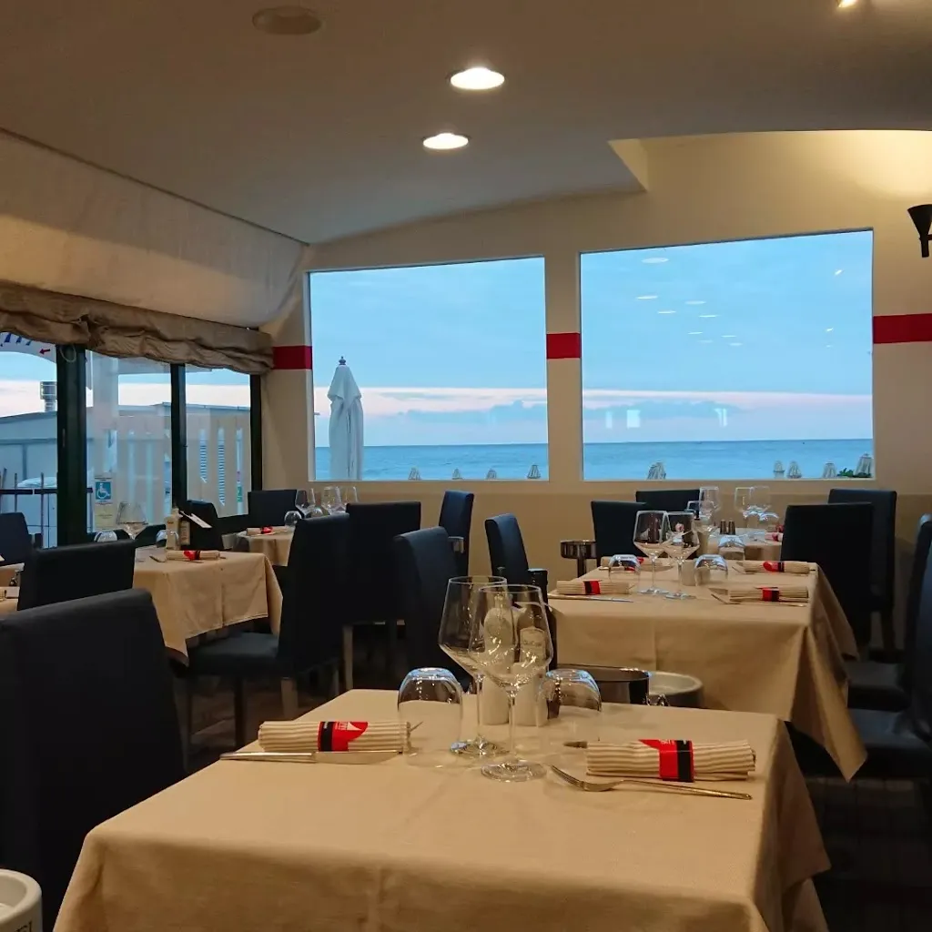 Sail Inn restaurant in Alassio