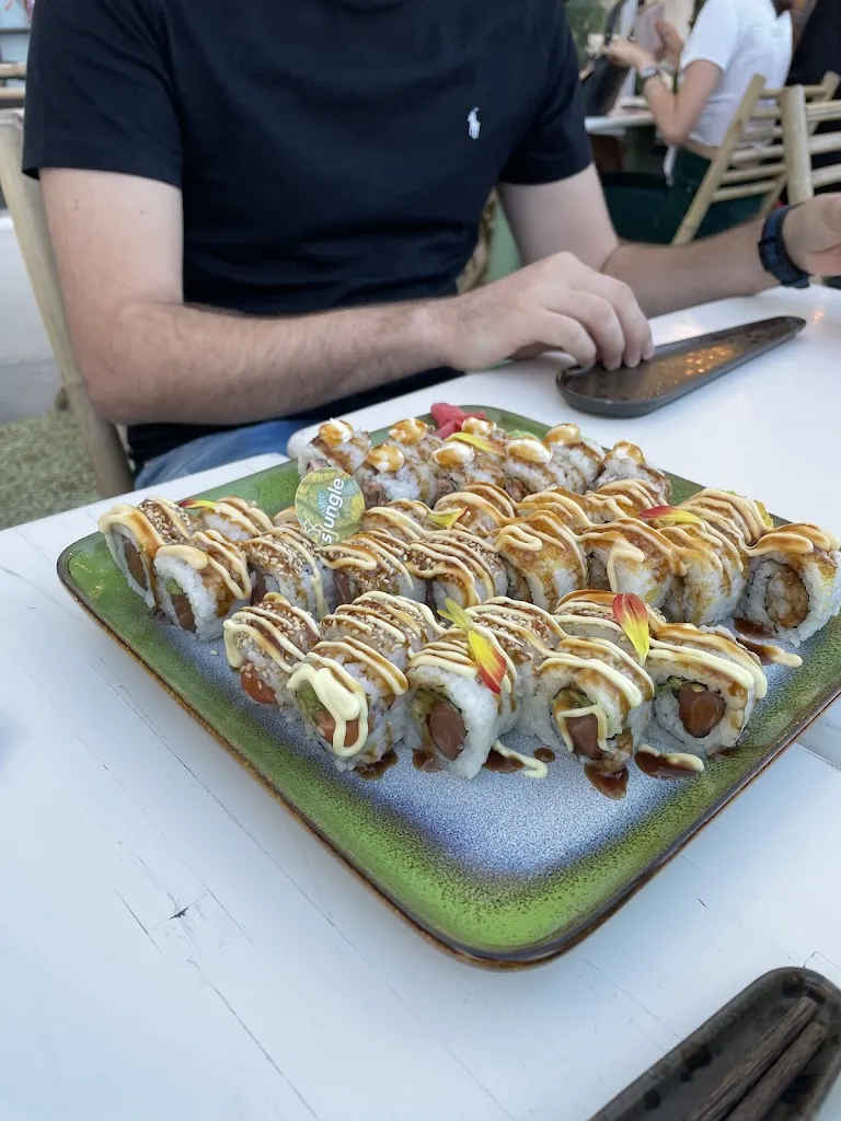 Naya Nasr_SJUNGLE ALASSIO_Alassio_review