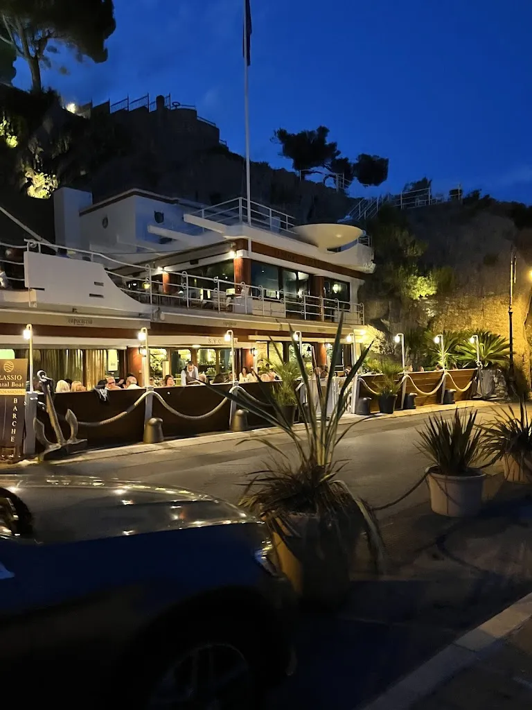 julie hedin_Capocaccia_Alassio_review