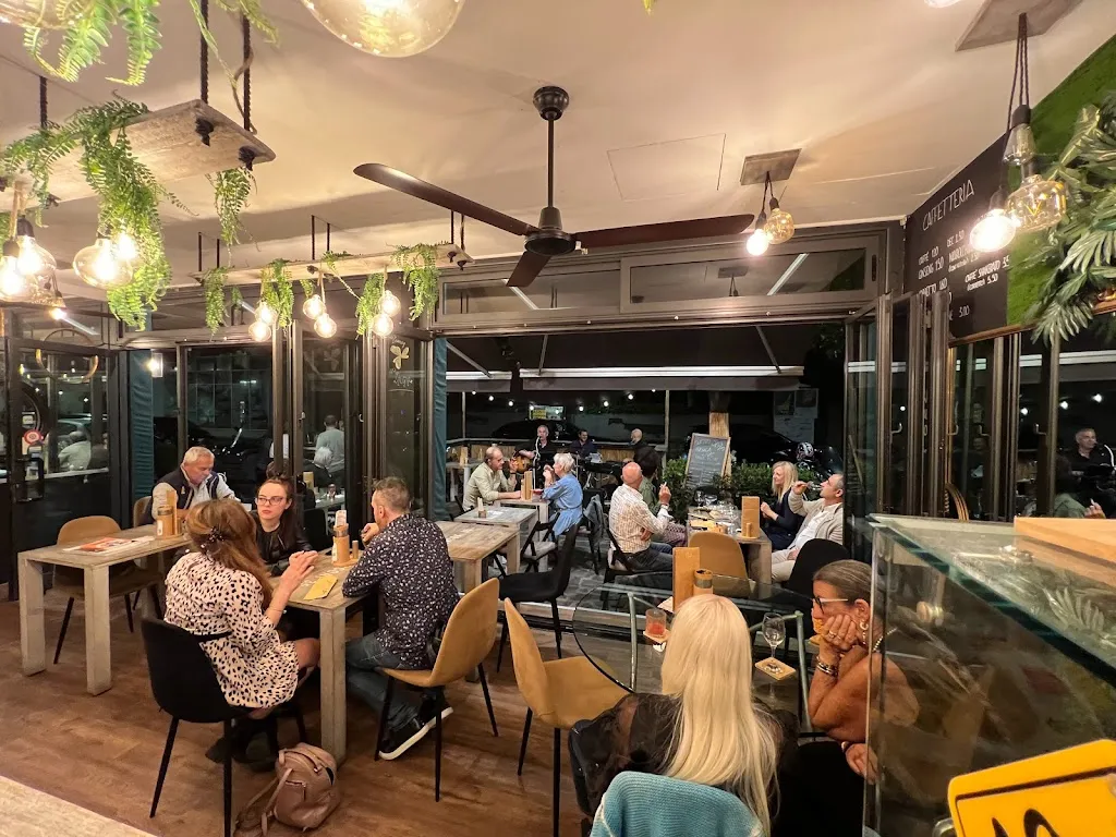 Marconi 35 Bar Bistrot_Alassio_slider_image_1