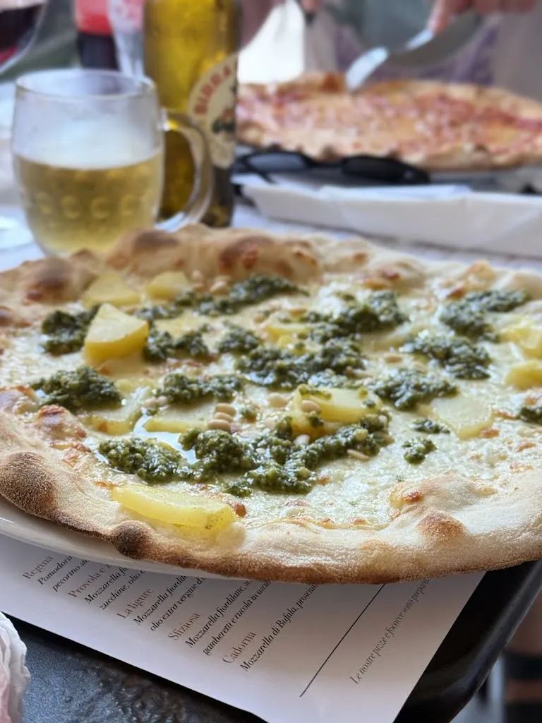 Jim Bjurefeldt_La Lanterna_Alassio_recensione