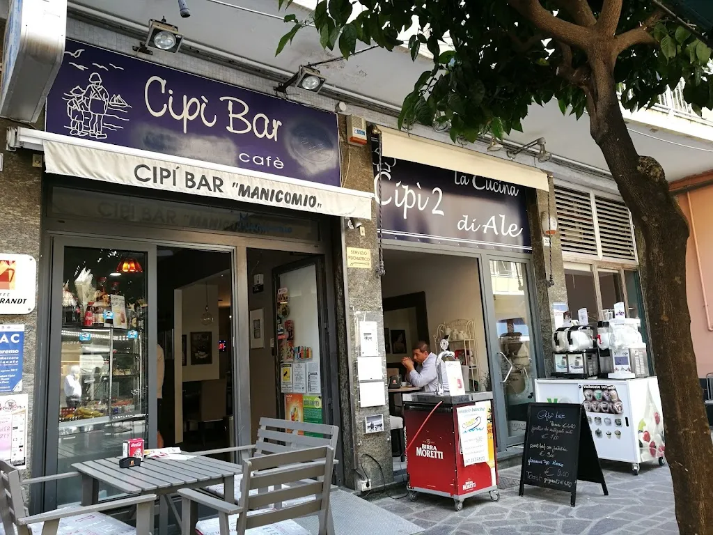 Cipí Bar_Alassio_slider_image_1