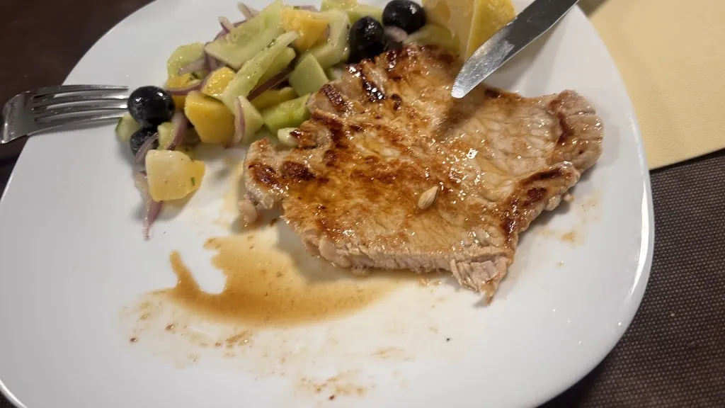 Antonello Balestrieri_Ristorante Pizzeria Bar La Maison Palafent_Grand Brissogne_review