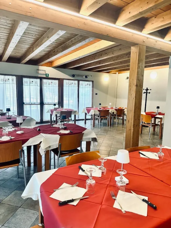 Ristorante Pizzeria Bar La Maison Palafent restaurant in Grand Brissogne