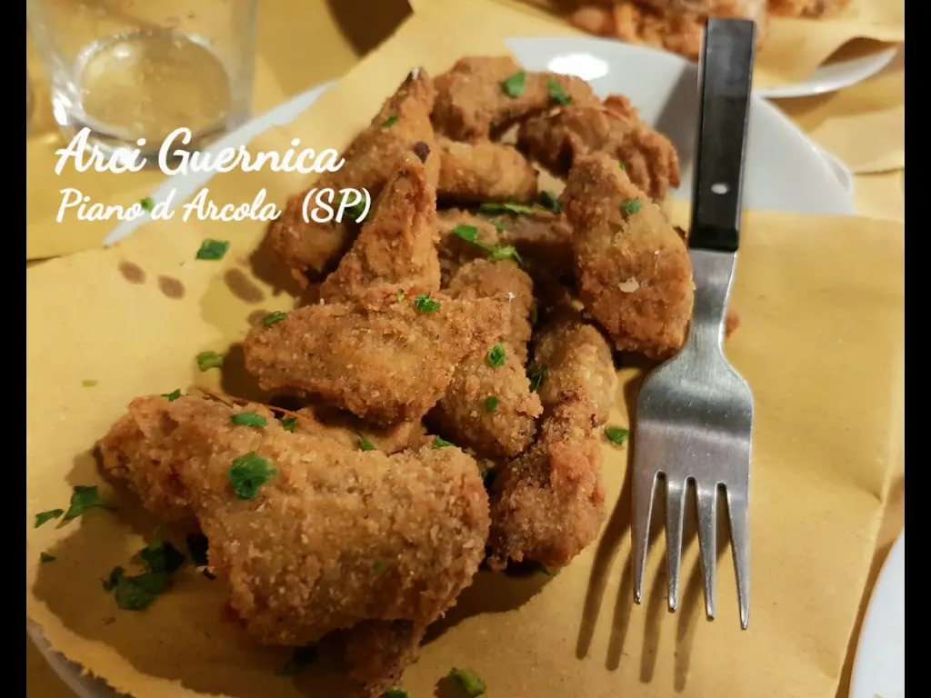 Circolo ARCI Guernica_Arcola_slider_image_2