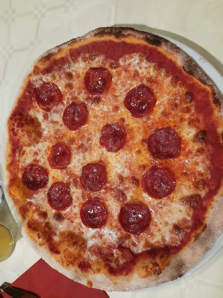 jasper heeren_Il Mattatoio | Pizzeria forno a legna - Birreria - Paninoteca_Arcola_review