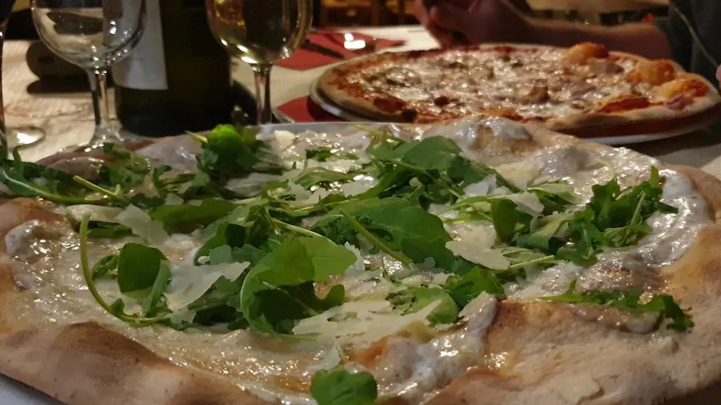 Il Mattatoio | Pizzeria forno a legna - Birreria - Paninoteca_Arcola_slider_image_2