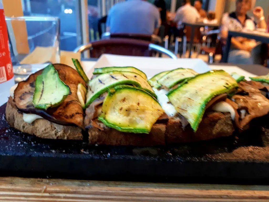 Sebastian Guelfi_Pizzeria L’Arcolana_Arcola_review