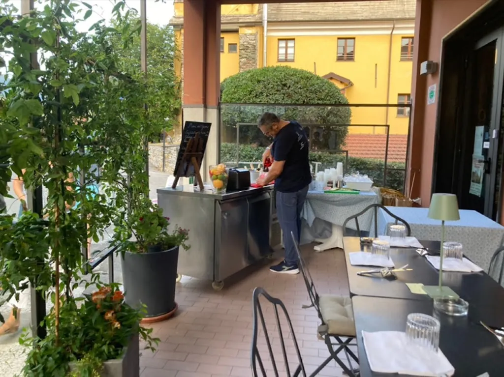 Tui Bistrot, Cocktail & Bed restaurant in Arenzano