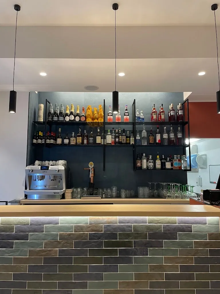 Q.be bistrot_Arenzano_slider_image_1