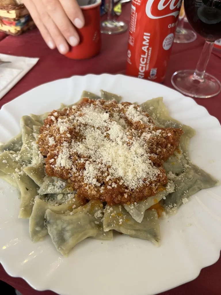 Chris Girardi-Moore_Jolanda_Bajardo_review