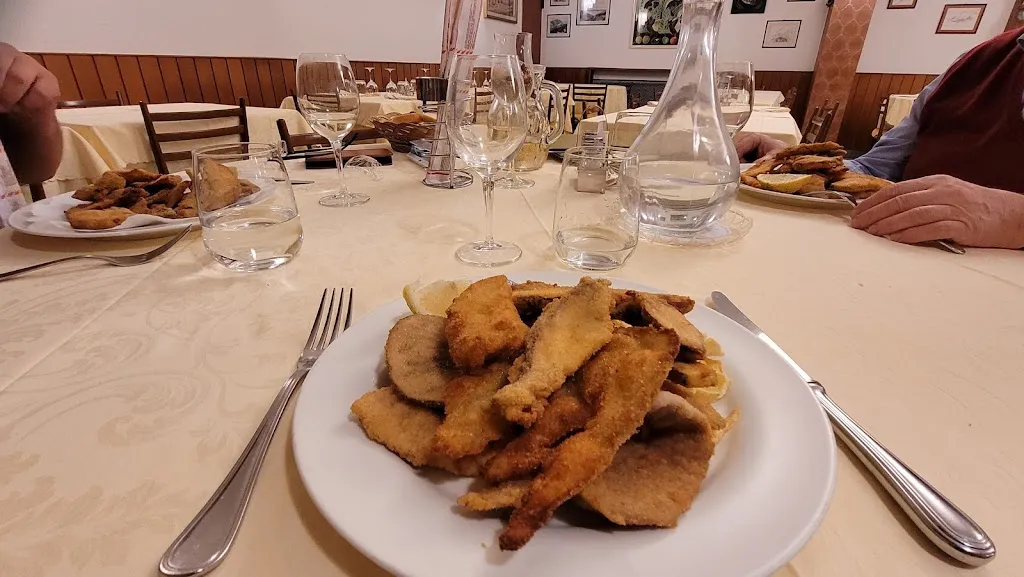 Trattoria Lagoscuro Albergo_Avegno_slider_image_3