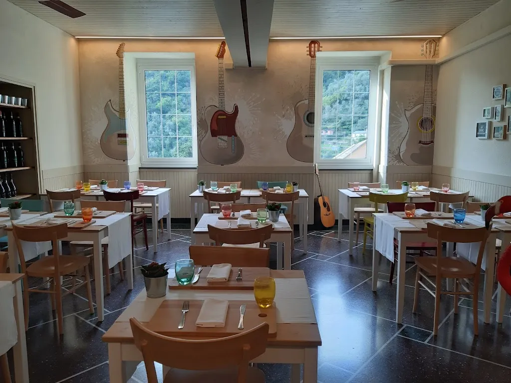 Dal Doc Osteria_Avegno_slider_image_1