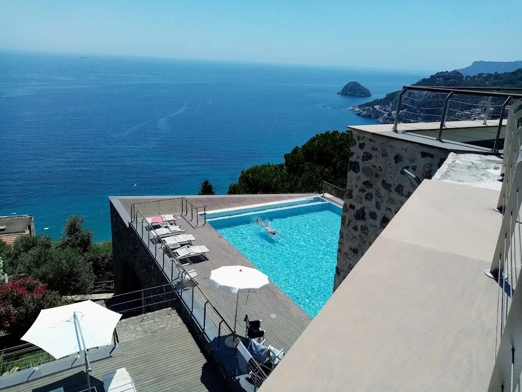 Dominio Ristorante, Cafè e Residence_Bergeggi_slider_image_3