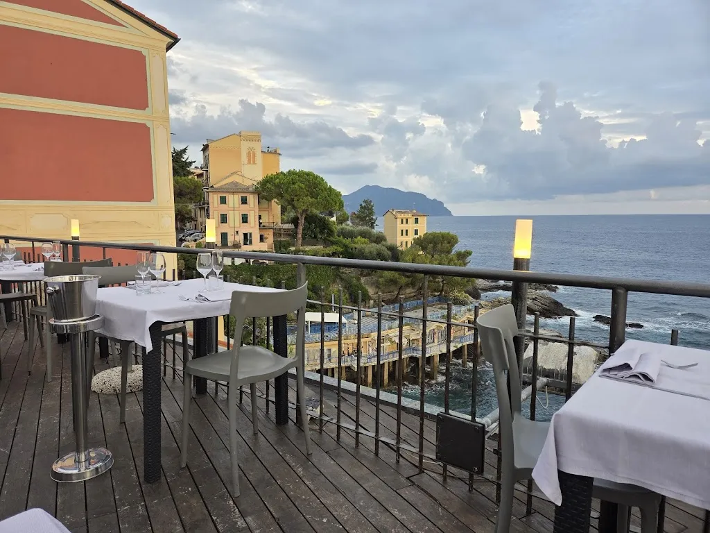 Just Peruzzi_Bogliasco_slider_image_1