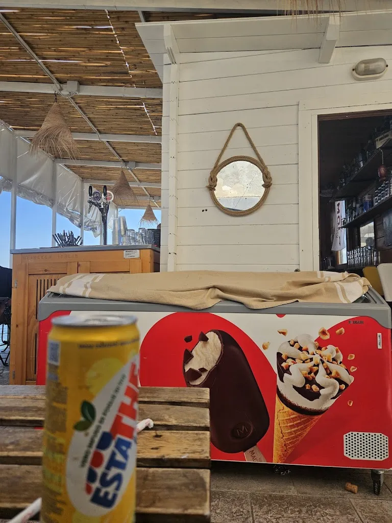 Tobias Strobel_Molo_Bogliasco_review