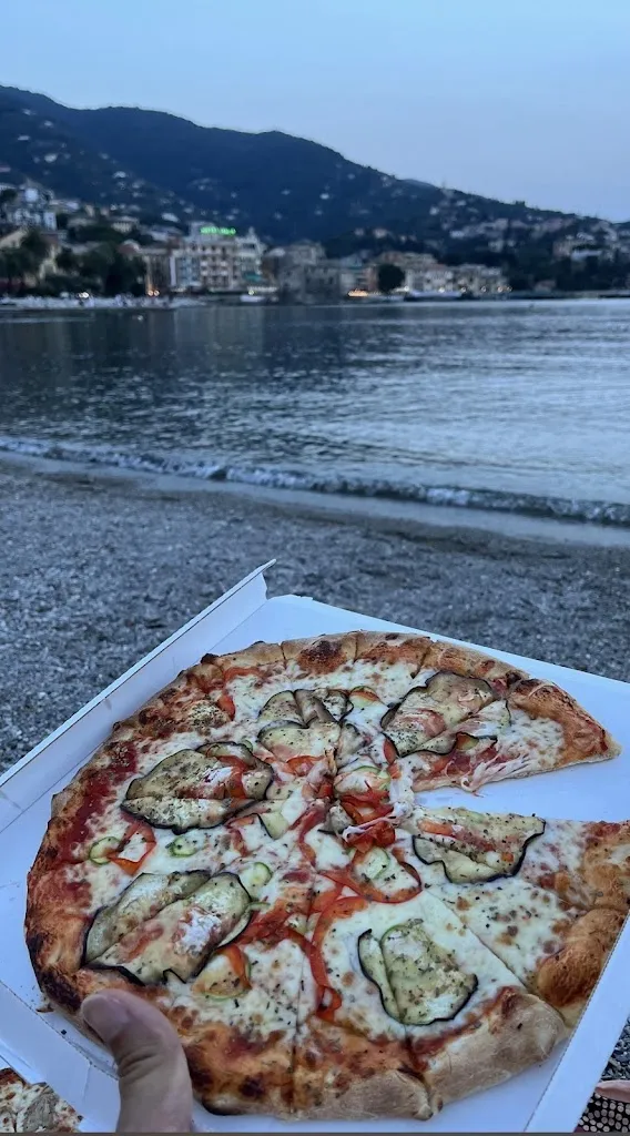 Abdo Shalaby_La Risacca_Bogliasco_review