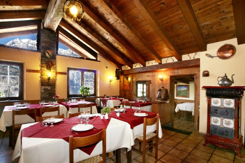 Ristorante Baita Ermitage_Courmayeur_slider_image_1