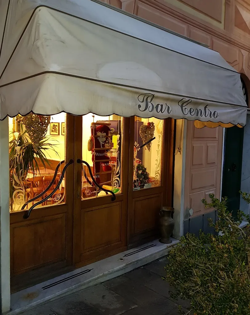 Mauro Ghiglione_Bar Centro - Tabaccheria_Bogliasco_review