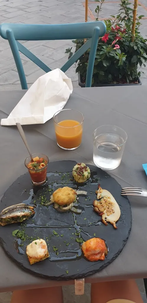 Tolkyn Aitpayeva_Ca' Lilli - Non solo Paella_Boissano_recensione