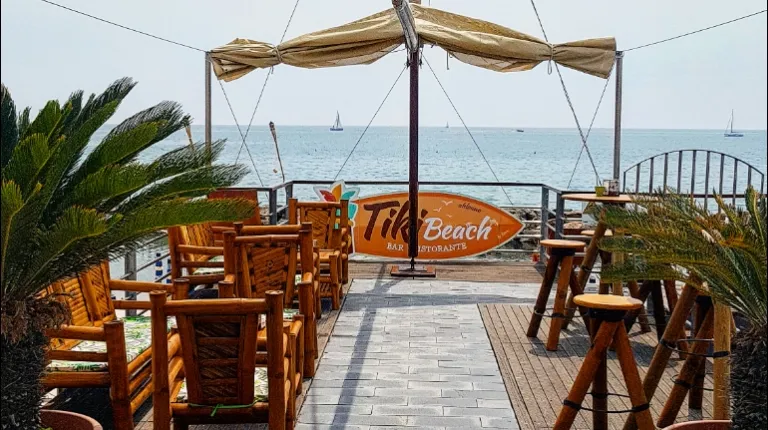 Tiki Beach restaurant in Boissano