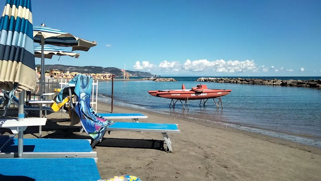 Tiki Beach_Boissano_slider_image_2