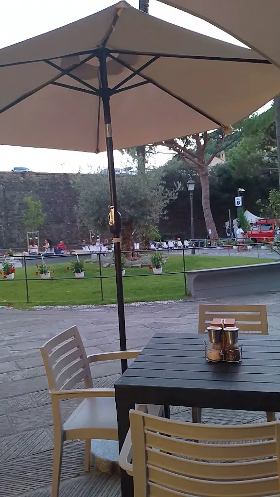 Rosticceria Gastronomia La Madonnina_Bonassola_slider_image_2