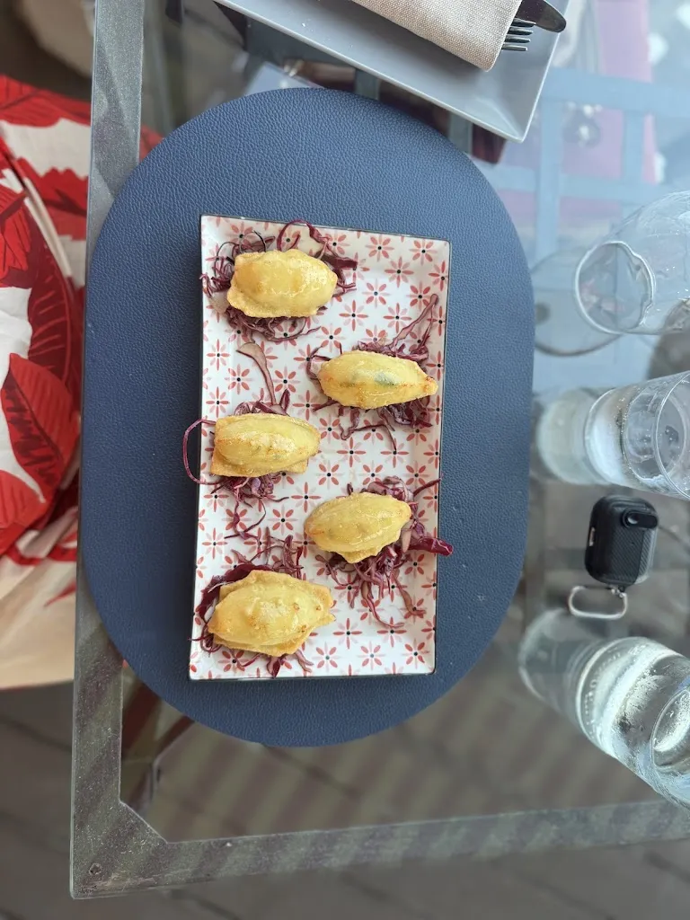 V Delaney_Lungomare_Bonassola_review