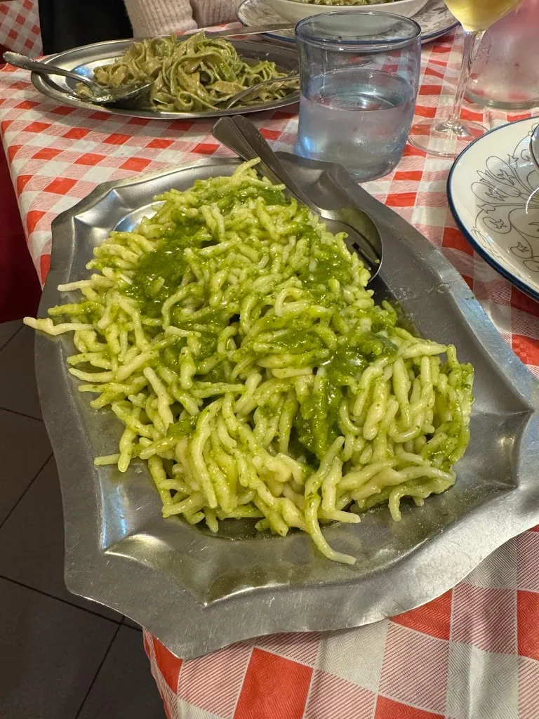 Antiga Ustaia Zita_Bonassola_slider_image_3