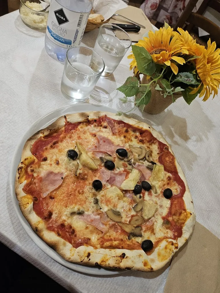 Ristorante Pizzeria “Fermete Chi”_Borghetto di Vara_slider_image_3