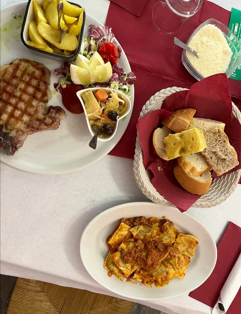 harini krishnaprasath_La Marina_Borghetto di Vara_review