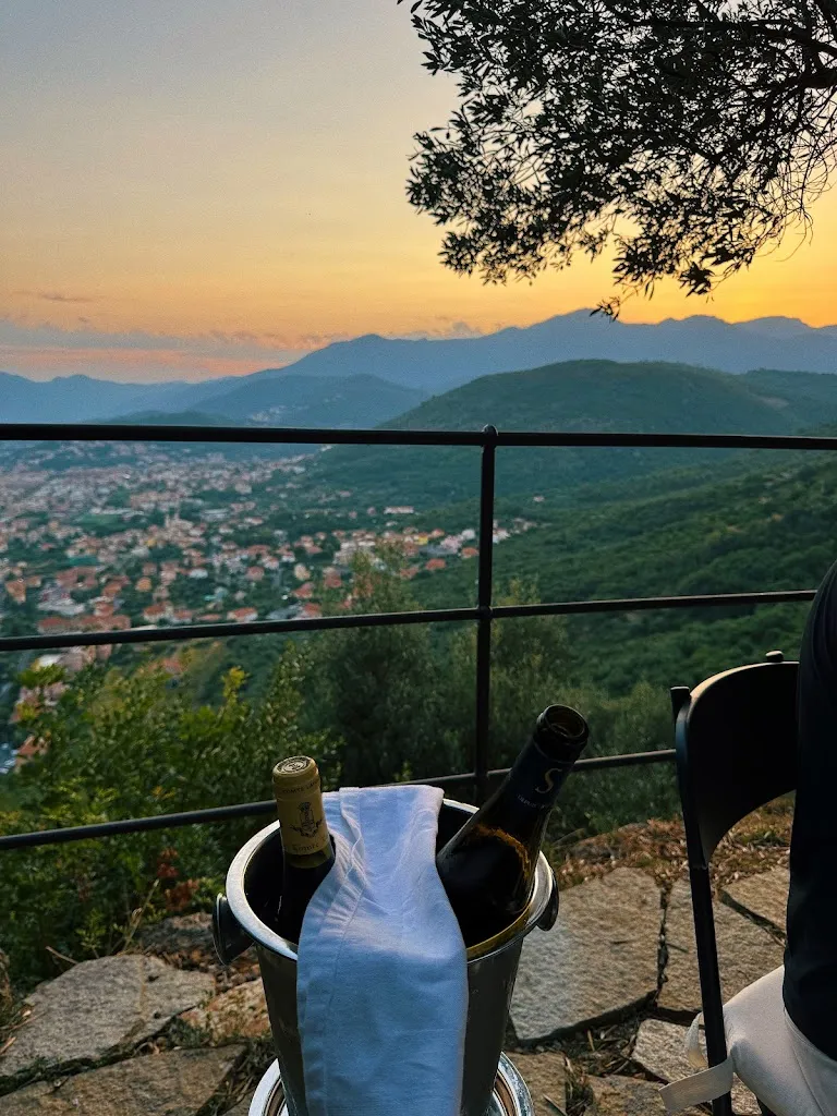 Wojtek_MuMa - Restaurant & Lounge Club_Borgio_review