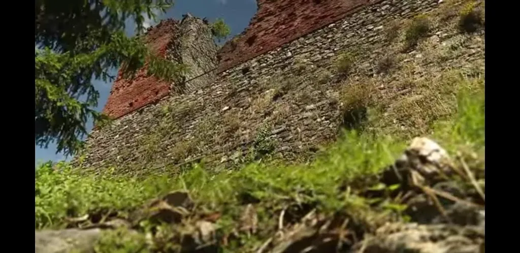 channel max_Castello di Borgo Fornari_Borgo Fornari-Pieve_review