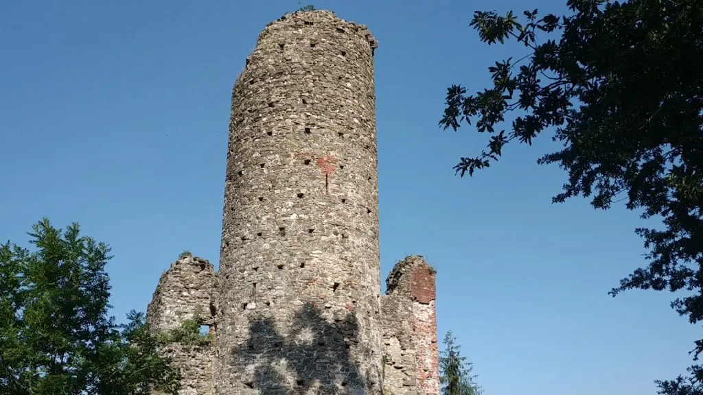 Castello di Borgo Fornari_Borgo Fornari-Pieve_slider_image_2