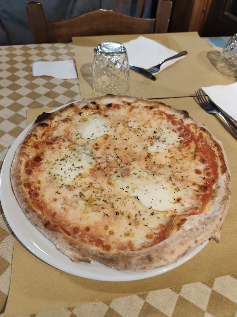 Trattoria dell'Autista_Brugnato_slider_image_3