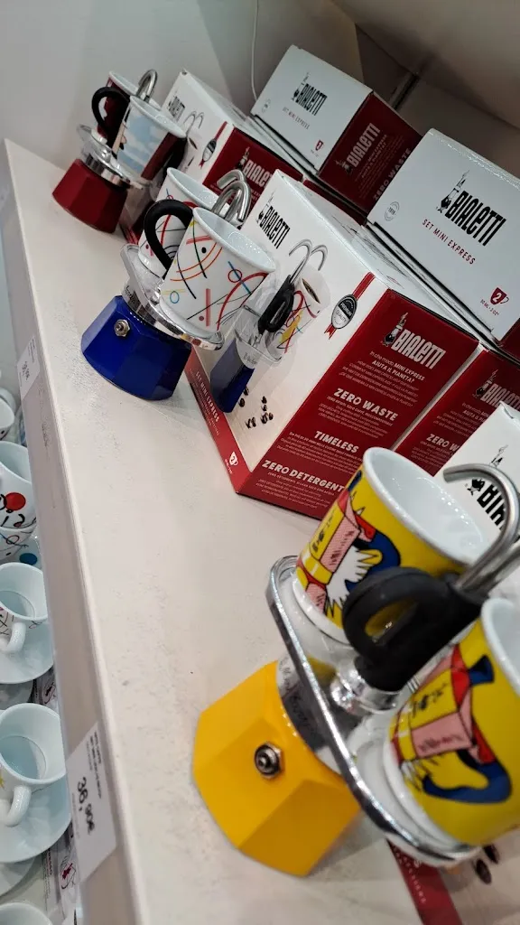 Paolo Rosi _Brugnato 5Terre Outlet Village_Brugnato_review