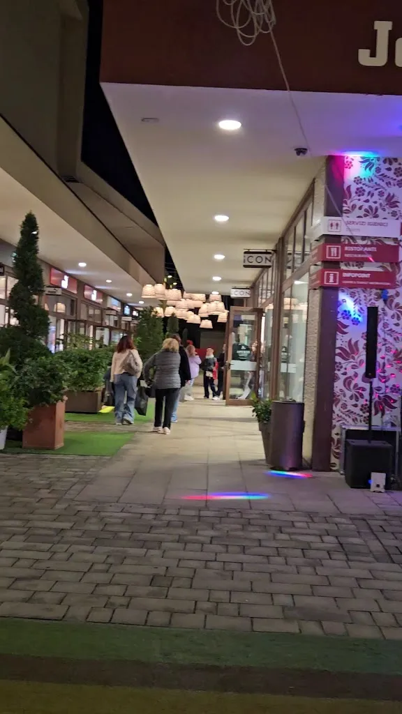 Brugnato 5Terre Outlet Village_Brugnato_slider_image_2