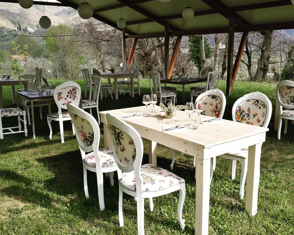 Agriturismo Intatto restaurant in Calice al Cornoviglio