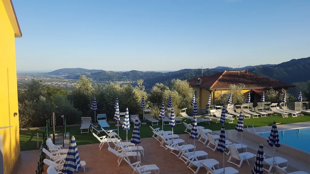 Locanda l'Aia di Piero_Calice al Cornoviglio_slider_image_1