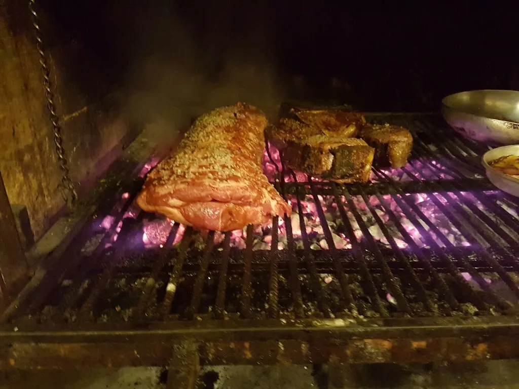 Ristorante Caminetto_Calice al Cornoviglio_slider_image_3