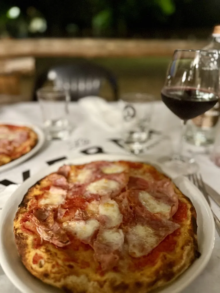 Christian R._Pizzeria La Verna_Calizzano_review