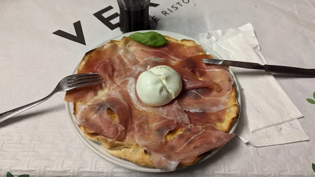 Pizzeria La Verna_Calizzano_slider_image_3