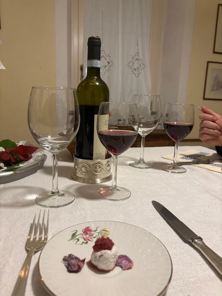 Rebecca Mossio_Home restaurant 