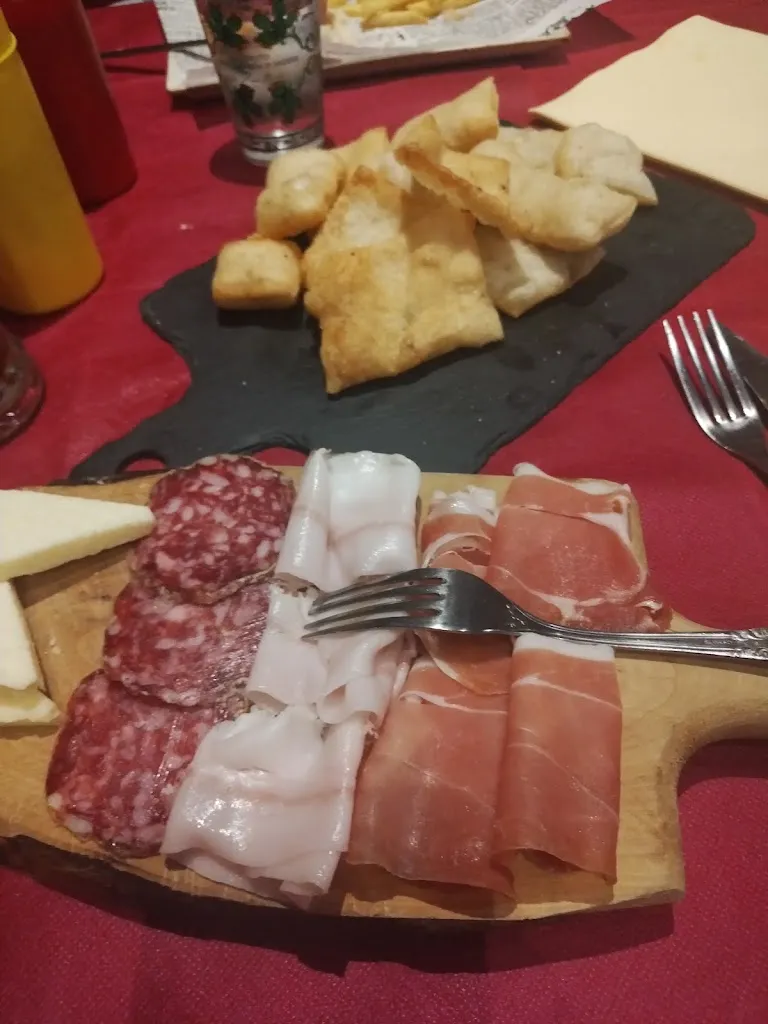 Stefania D angelo_Be Pub dal 1979_Cairo Montenotte_review