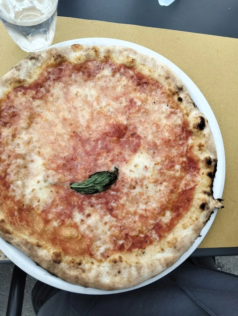 Enrioeno_Ciro Pizza_Cairo Montenotte_review