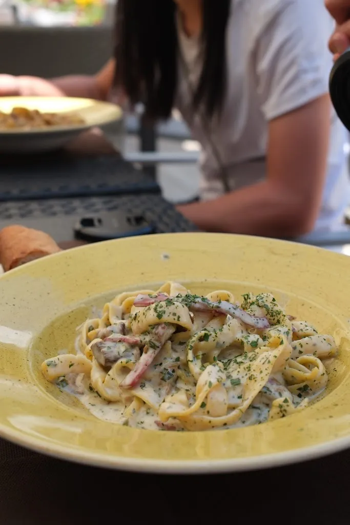 Sumlik Cheung_Bar Vineria Walser_Courmayeur_review