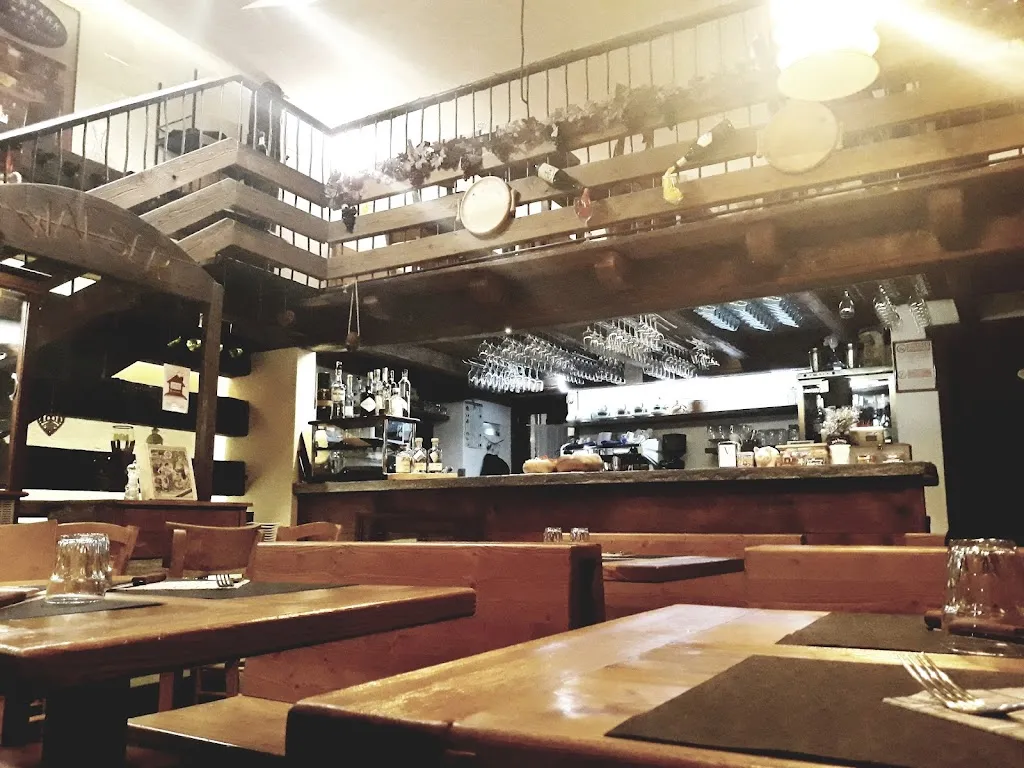 Bar Vineria Walser restaurant in Courmayeur